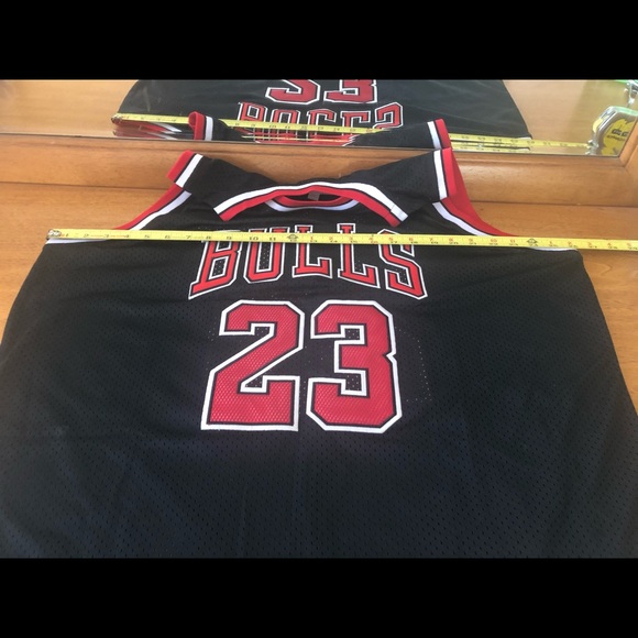 Michael Jordan Bulls Jersey 3XL - Picture 8 of 10